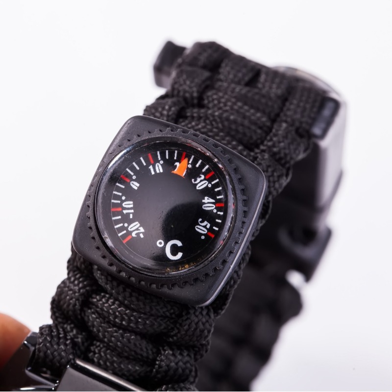 นาฬิกาอเนกประสงค์สำหรับกิจกรรม - Fire Starting Kit บทวิจารณ์และราคา